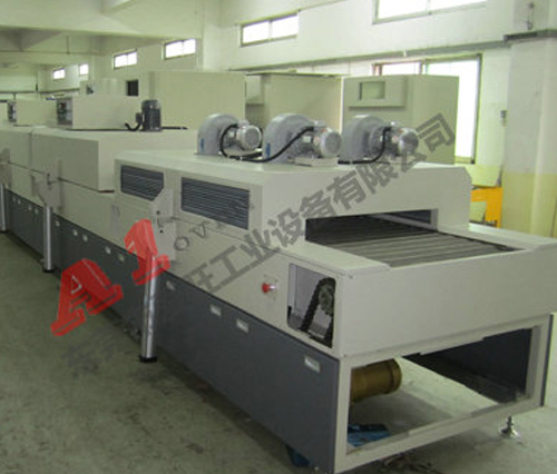 A1-12000玻璃太陽(yáng)能隧道爐