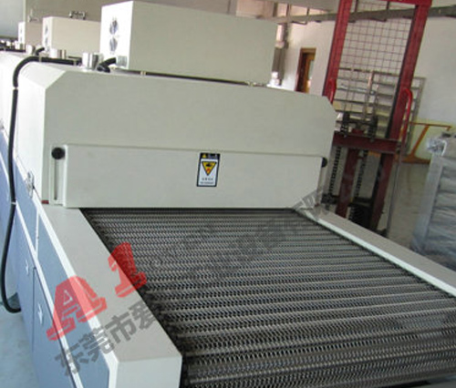 A1-12001玻璃太陽(yáng)能隧道爐