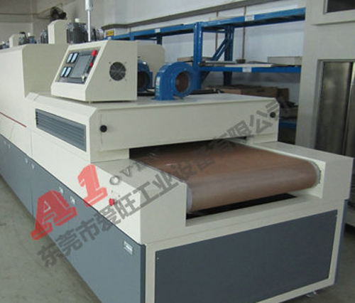 A1-9000 百級(jí)無塵隧道爐 A1-9000 百級(jí)無塵隧道爐